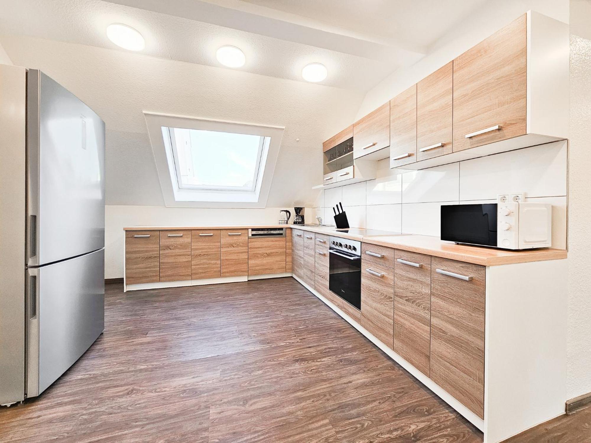 Raj Living - City Center Apartments With 5 Rooms - 10 Min Messe Dus Дюссельдорф Экстерьер фото