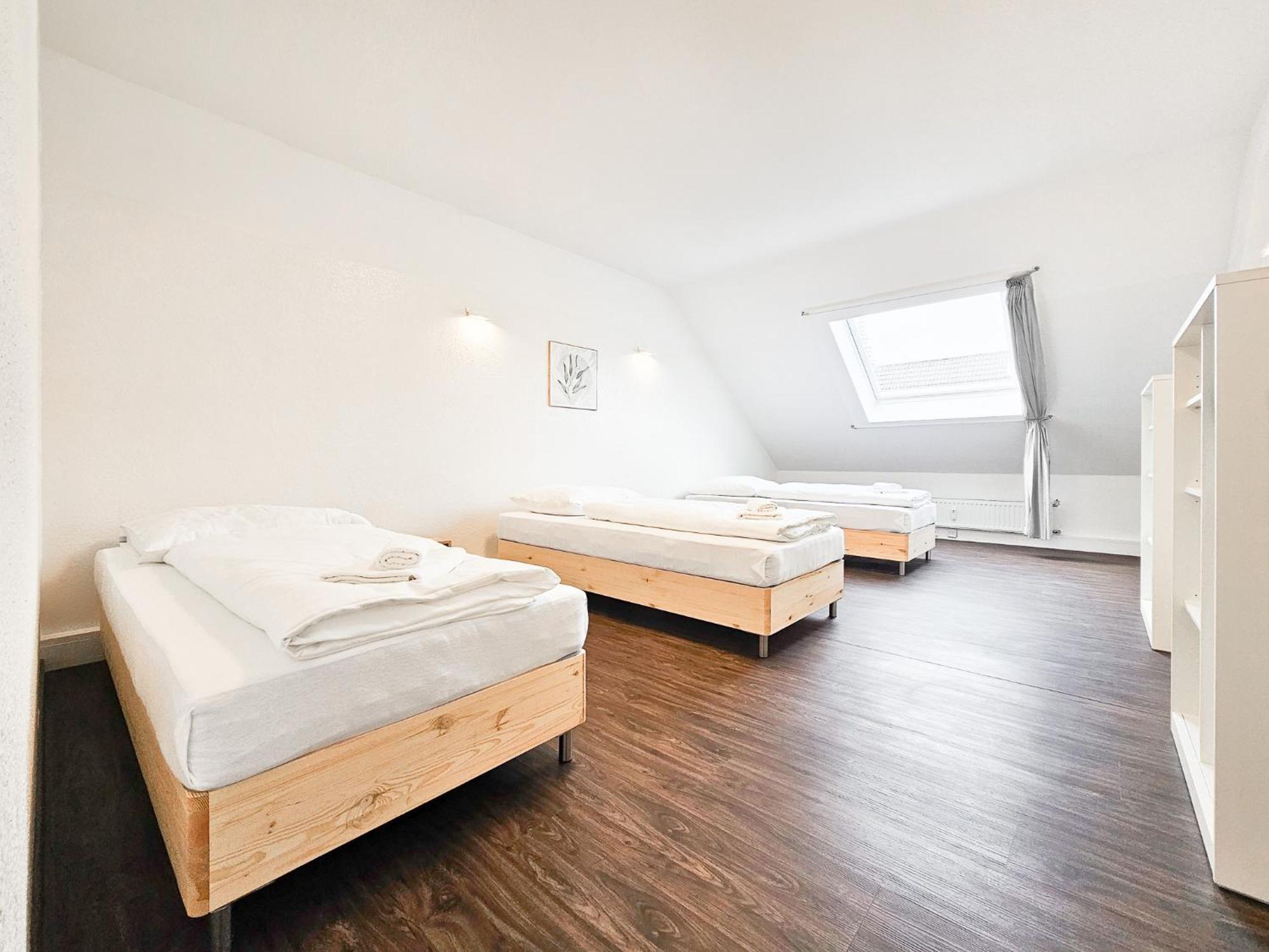 Raj Living - City Center Apartments With 5 Rooms - 10 Min Messe Dus Дюссельдорф Экстерьер фото