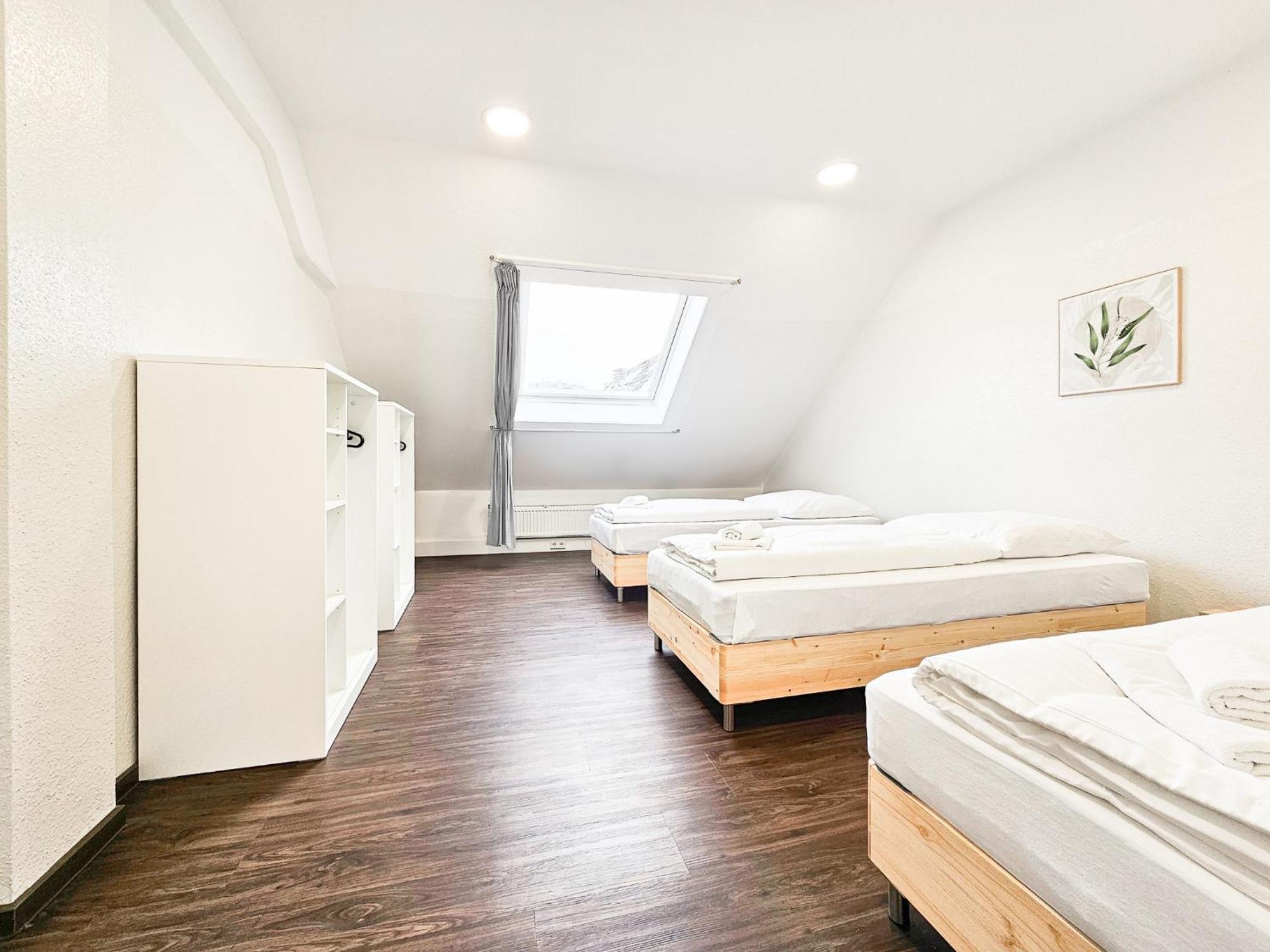 Raj Living - City Center Apartments With 5 Rooms - 10 Min Messe Dus Дюссельдорф Экстерьер фото