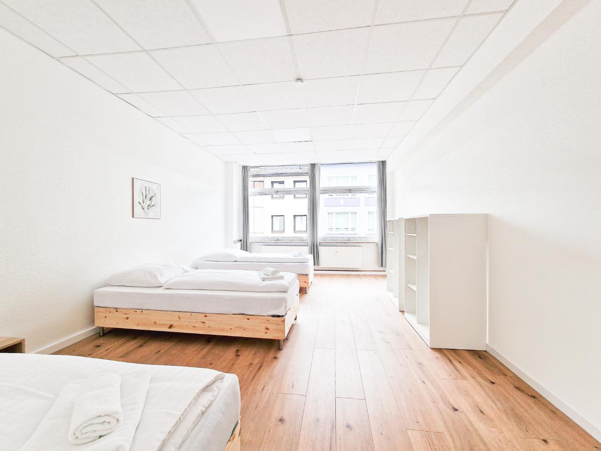 Raj Living - City Center Apartments With 5 Rooms - 10 Min Messe Dus Дюссельдорф Экстерьер фото
