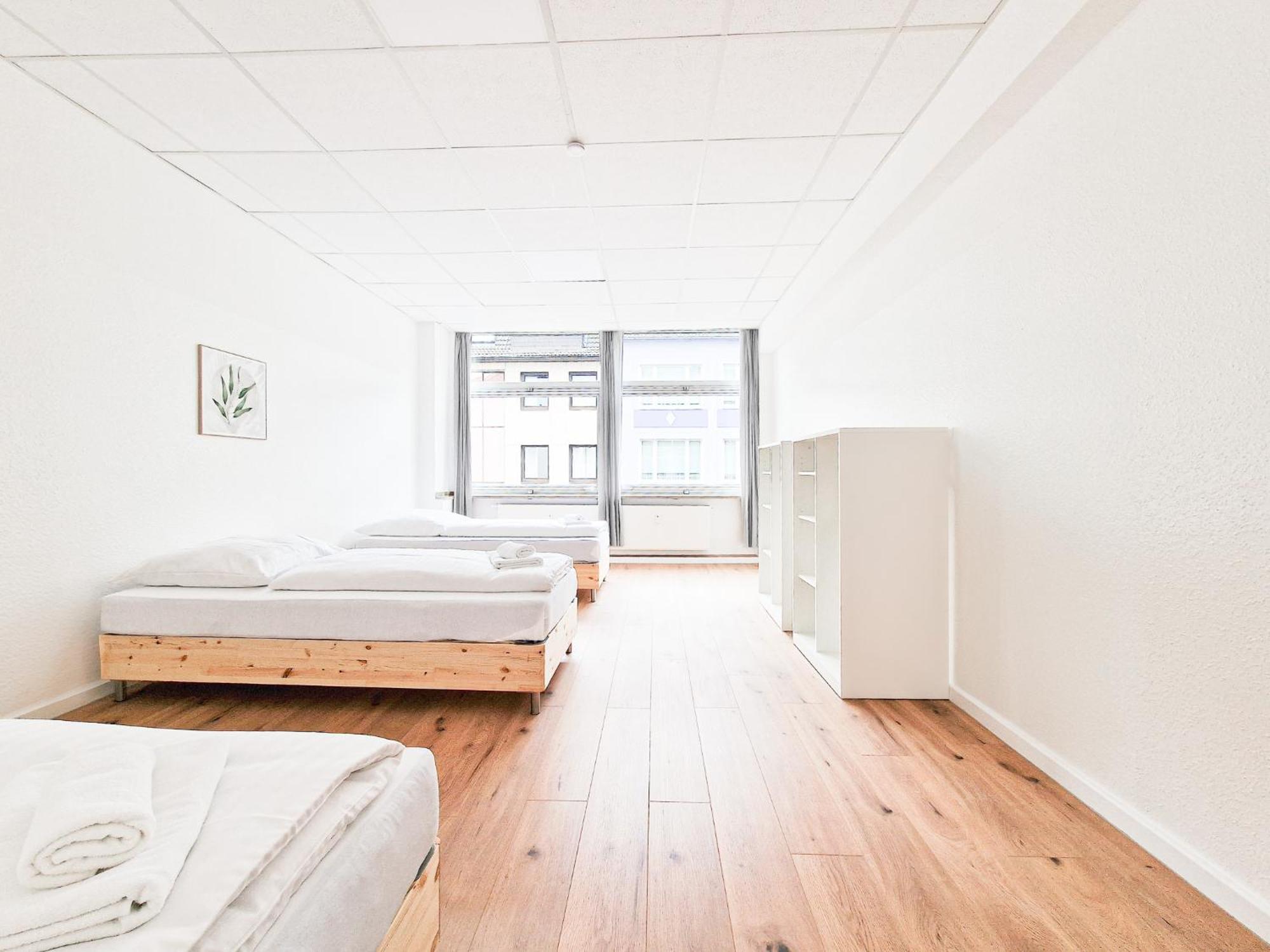 Raj Living - City Center Apartments With 5 Rooms - 10 Min Messe Dus Дюссельдорф Экстерьер фото