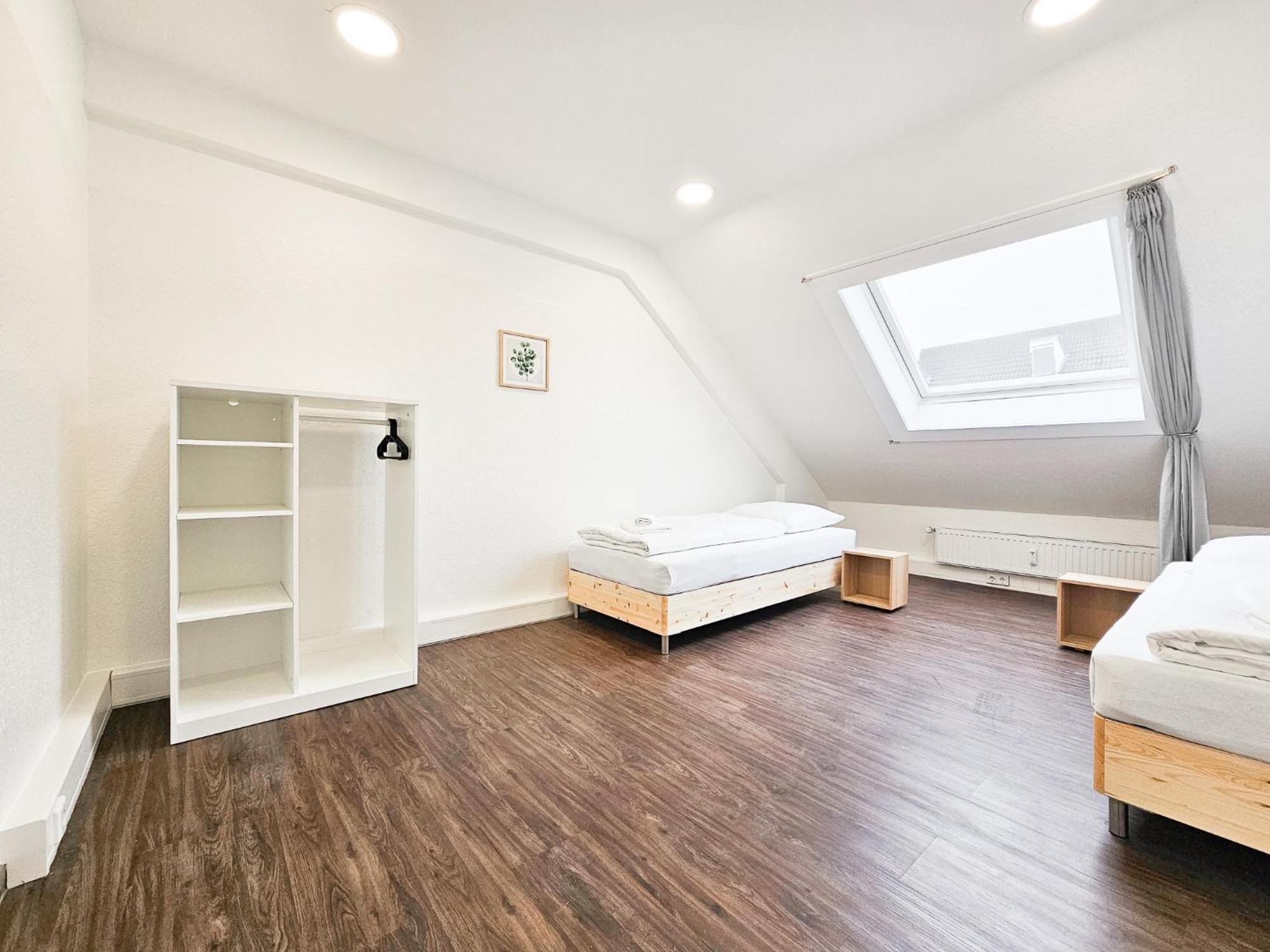 Raj Living - City Center Apartments With 5 Rooms - 10 Min Messe Dus Дюссельдорф Экстерьер фото