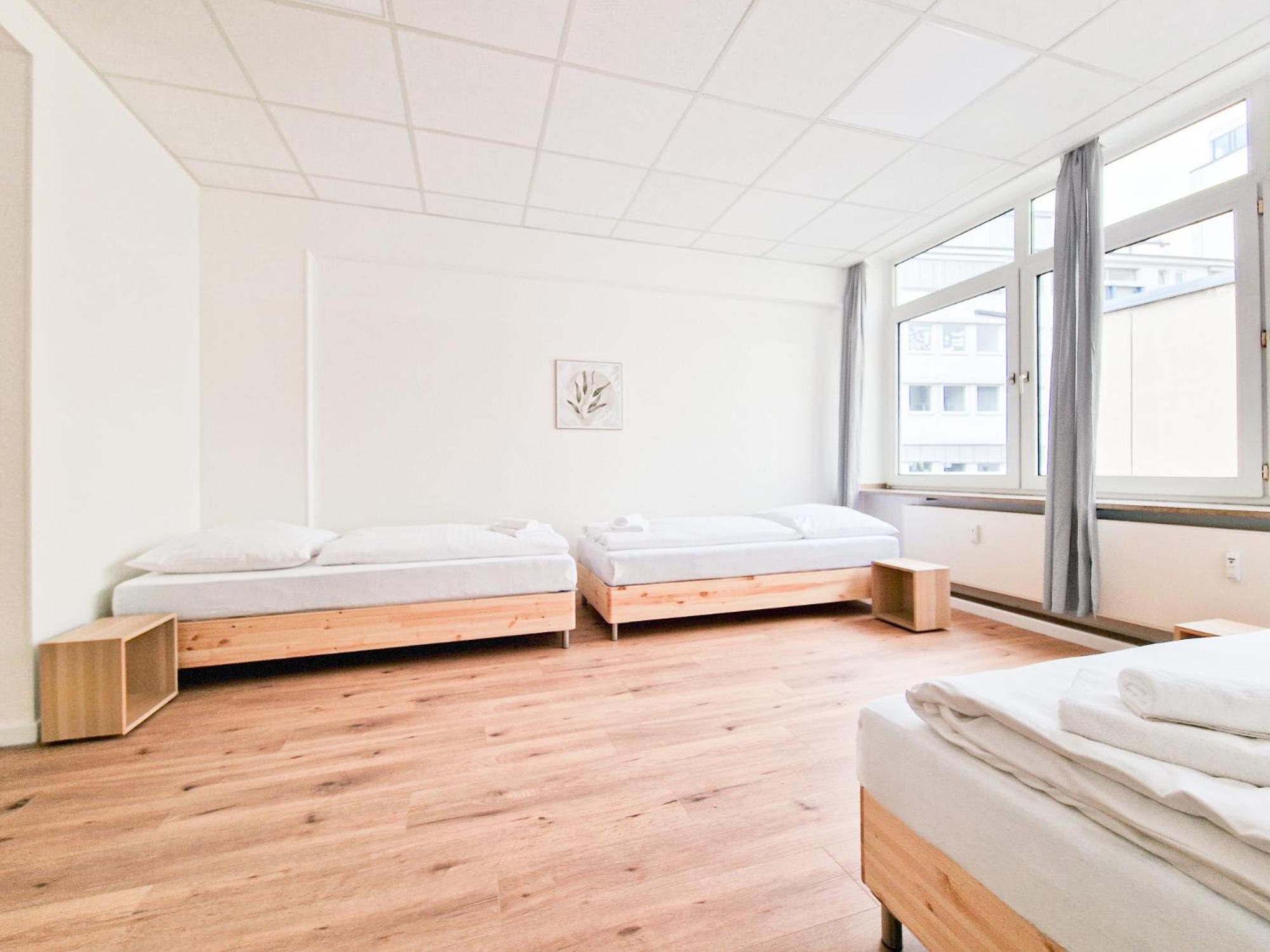 Raj Living - City Center Apartments With 5 Rooms - 10 Min Messe Dus Дюссельдорф Экстерьер фото