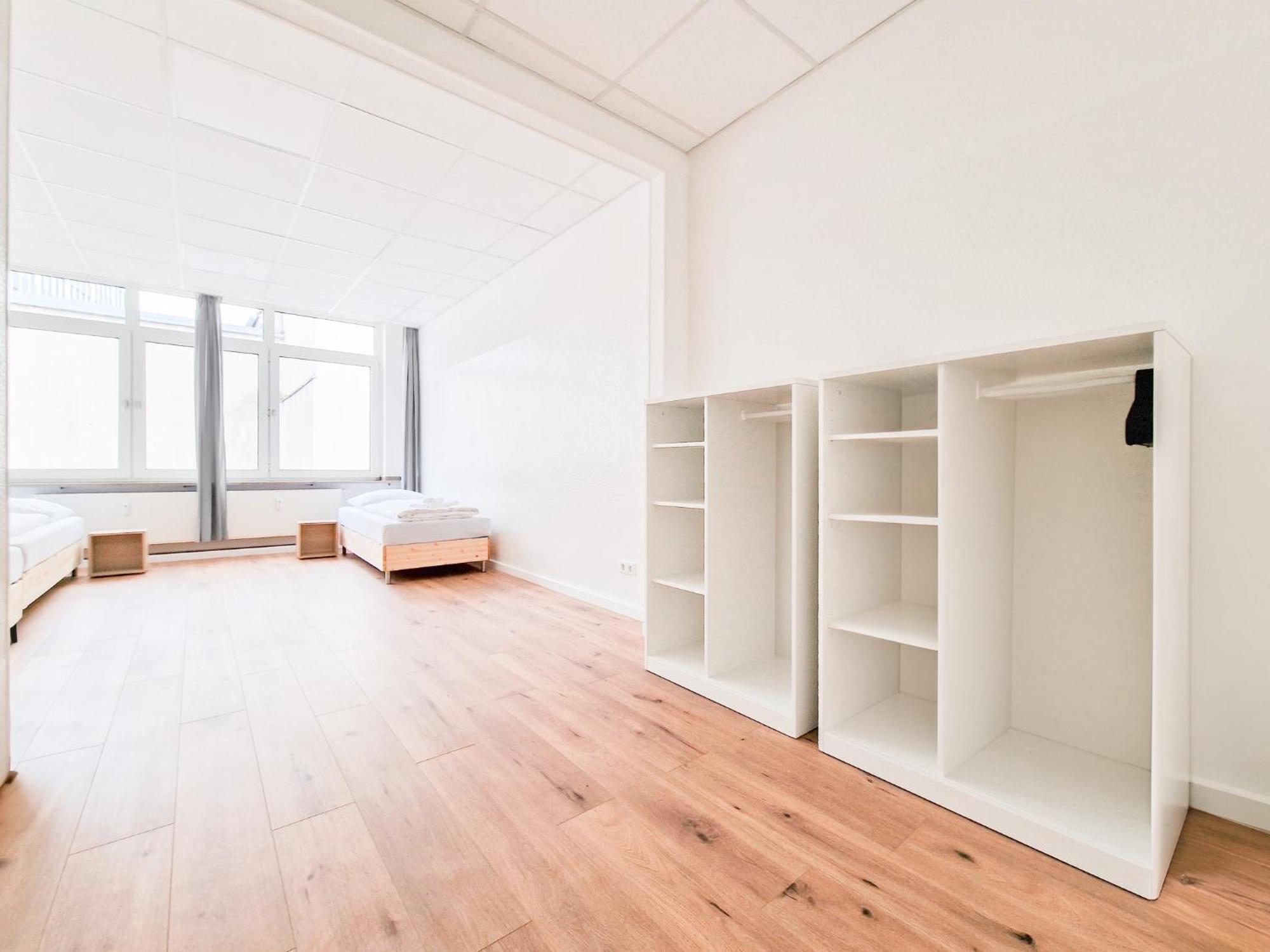 Raj Living - City Center Apartments With 5 Rooms - 10 Min Messe Dus Дюссельдорф Экстерьер фото